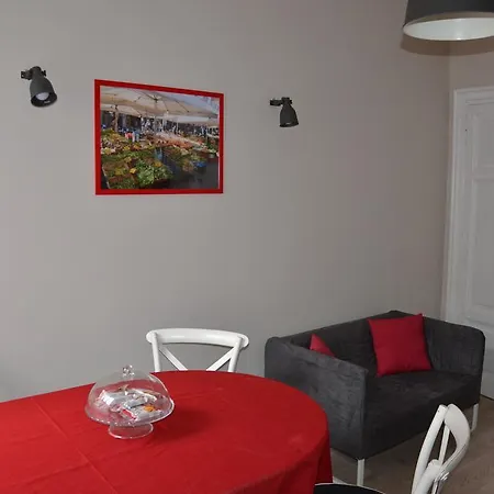 Mamaflo House